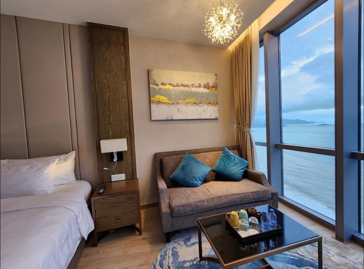 Oceanfront Panorama Residence Нячанг Экстерьер фото